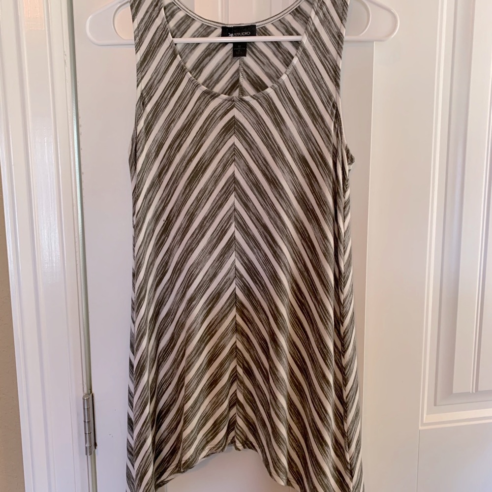 AB studio green and white sleeveless knit top